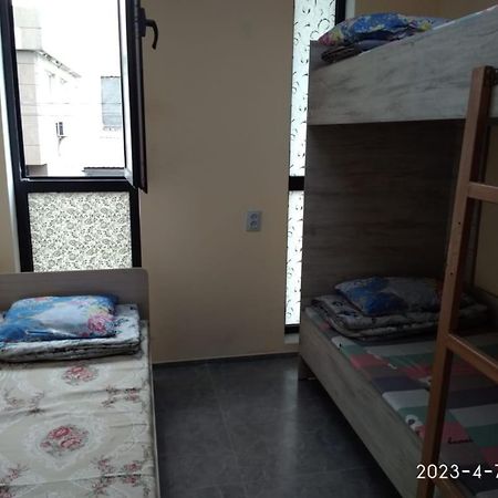 Tastaq Hostel อัลมาตี ภายนอก รูปภาพ